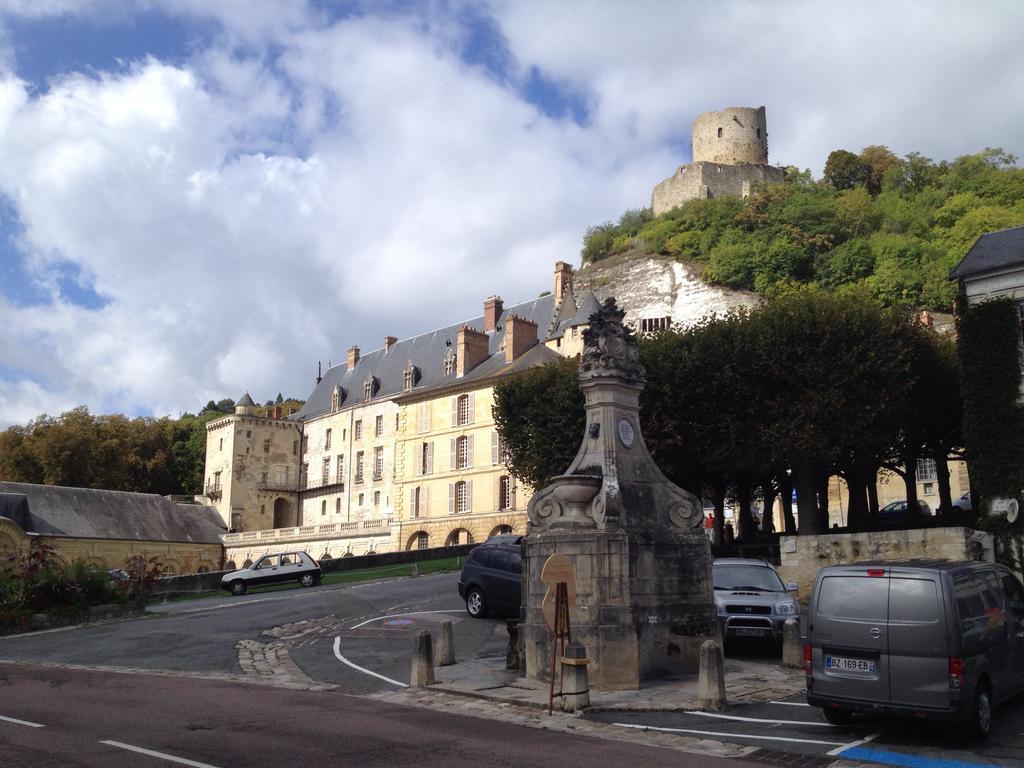 Ferienwohnung La Cachette de la Roche-Guyon Exterior foto